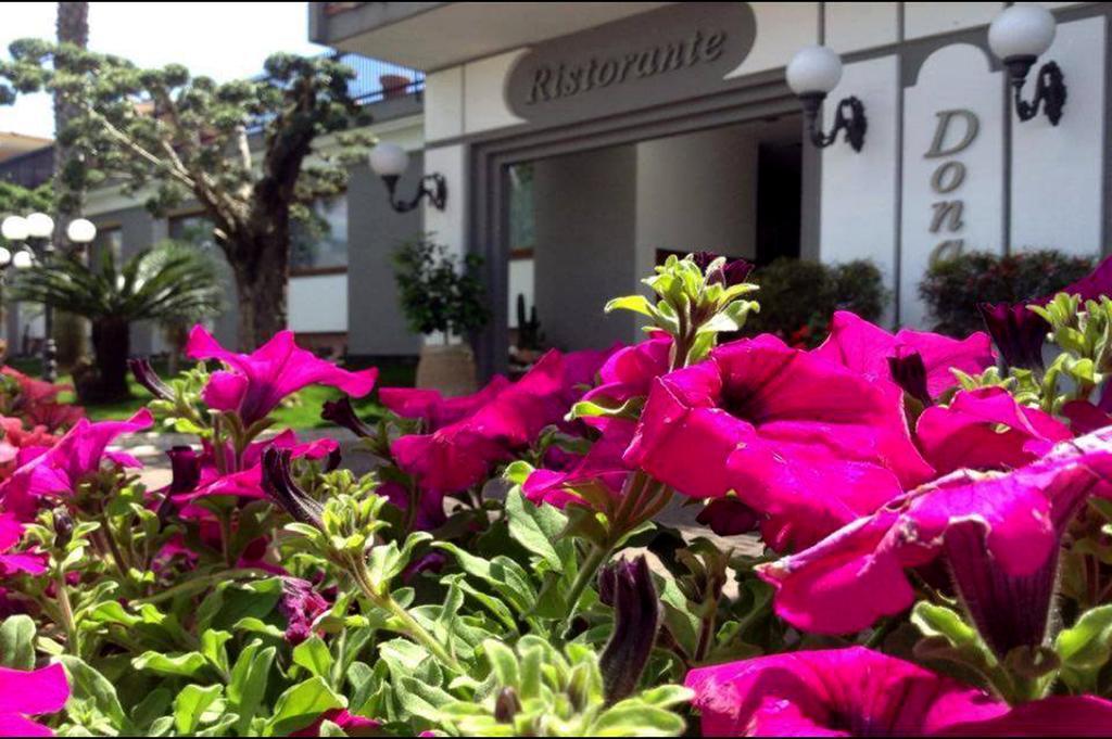多纳托餐厅酒店 Calvizzano 外观 照片