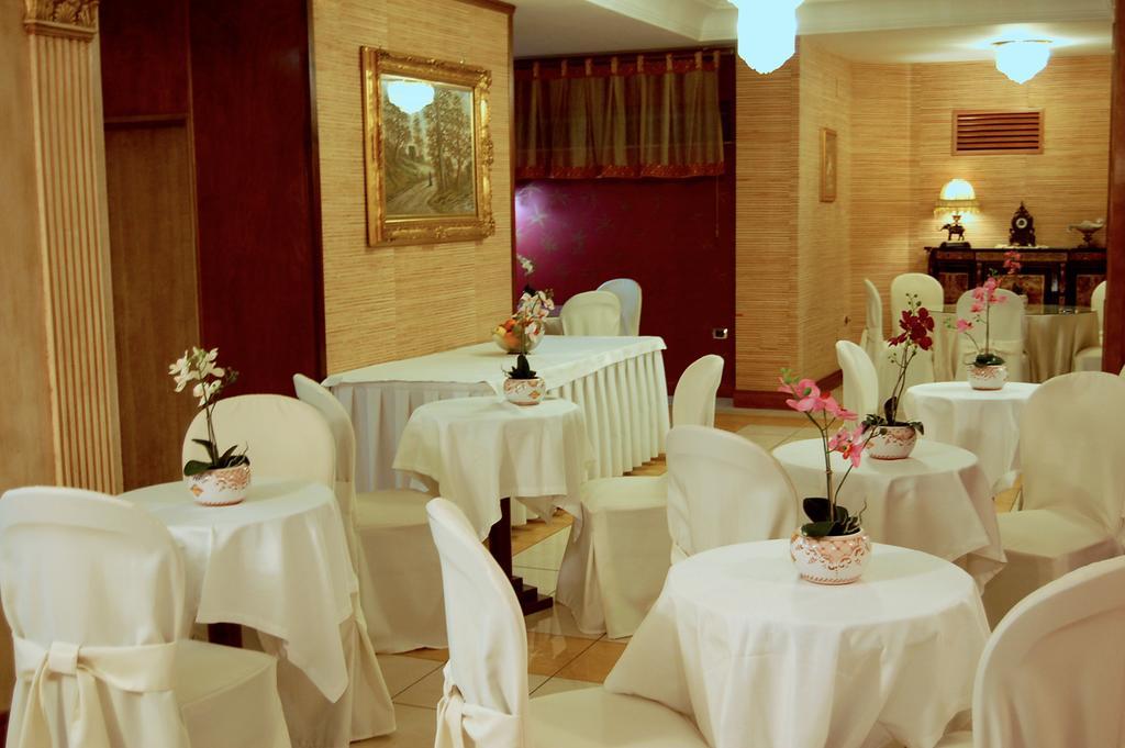 多纳托餐厅酒店 Calvizzano 外观 照片